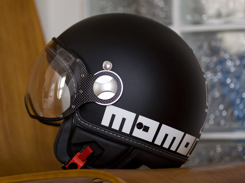 3 Best High-End Helmet Brands