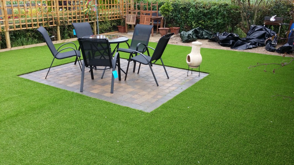 How Using Artificial Grass Can Make Your Lawn Look Perfect At All Times?