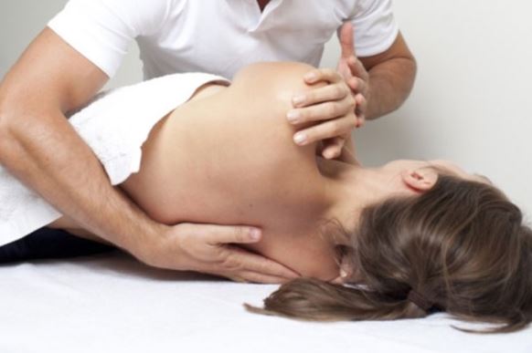Chiropractor​​