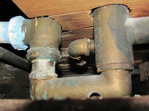 When Should I Replace My Old Plumbing?