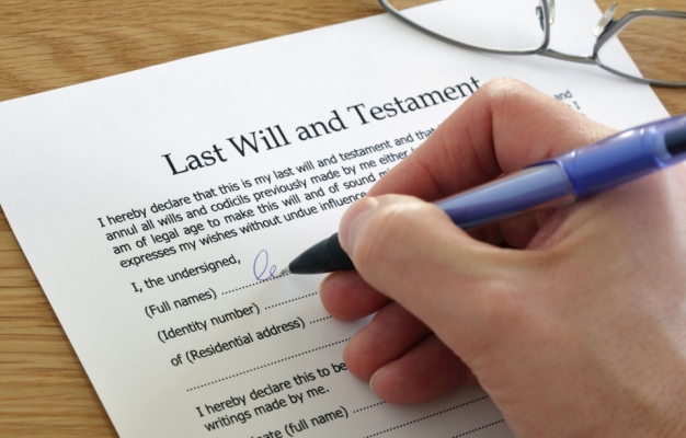 How Much Does A Lawyer Charge To Write Your Will?